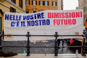 sit in onlus napoletana "tutti a scuola"  piazza montecitorio 5/11/2014