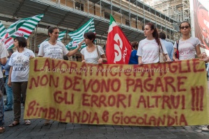 Manifestazione CGIL CISL UIL in piazza S.S. Apostoli contro "mafia capitale"