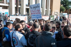 Studenti protestano contro Maker Faire 2015, a La Sapienza 16/10/2015