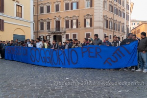 Immigrati manifestano a Piazza di Montecitorio, 14/3/2017