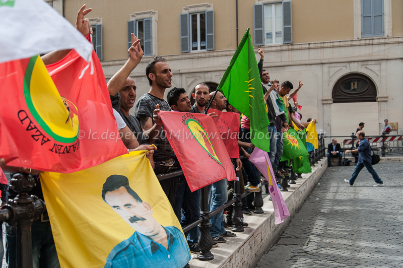 manifestazione  curdi a montecitorio 2/10/2014