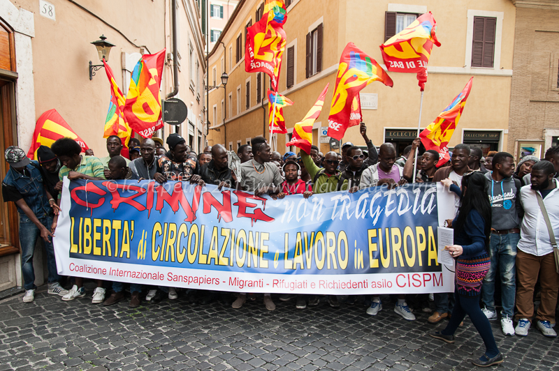 Presidio dei sans papiers, migranti, rifugiati e richiedenti asilo a piazza montecitorio 23/4/2015