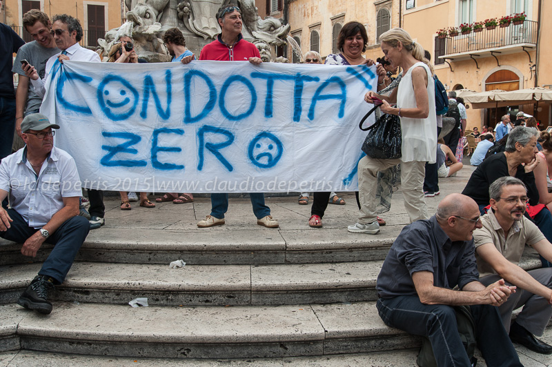 Sindacati confederali ed autonomi in piazza della Rotonda-Pantheon, 17/6/2015