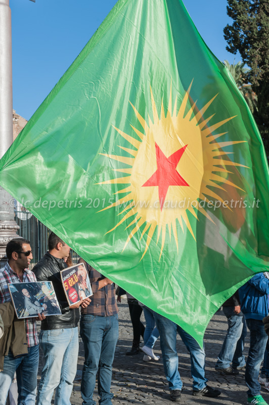 Manifestazione kurdi contro Erdogan Piazza della Republica 12/10/2015