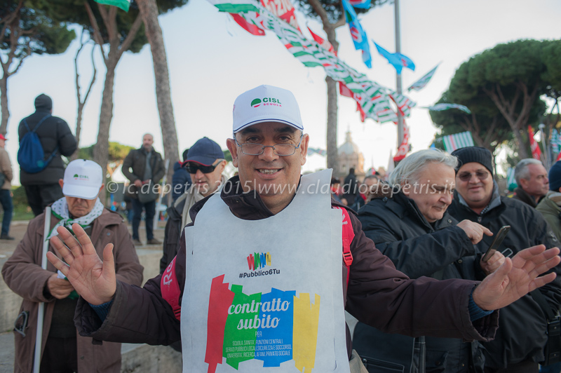 I sindacati del settore pubblico  manifestano a Roma, 28/11/2015