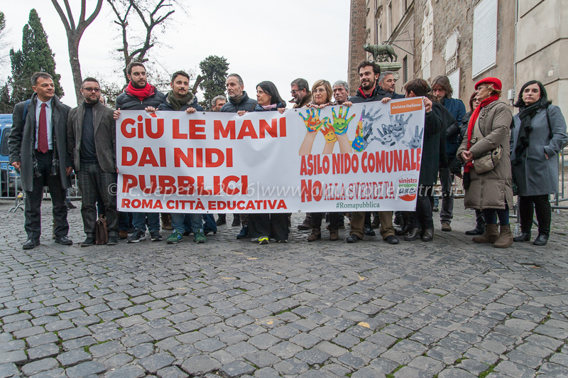 Flash mob di Sinistra Ecologia e Libertà in Campidoglio, 7/1/2016 