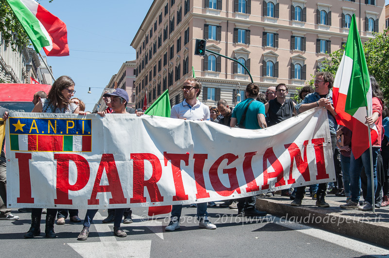 Presidio ANPI e movimenti antifascisti contro Casa Pound, Roma 21/5/2016