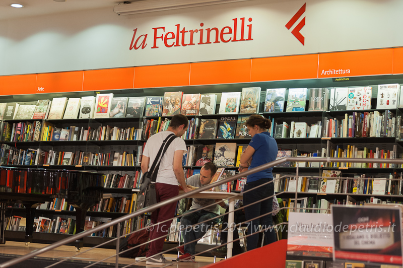 Roma: Zerocalcare alla libreria Feltrinelli, 14/4/2017